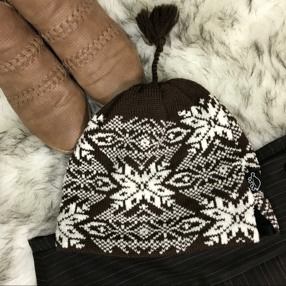 Turtle Fur Women’s Beanie View 2